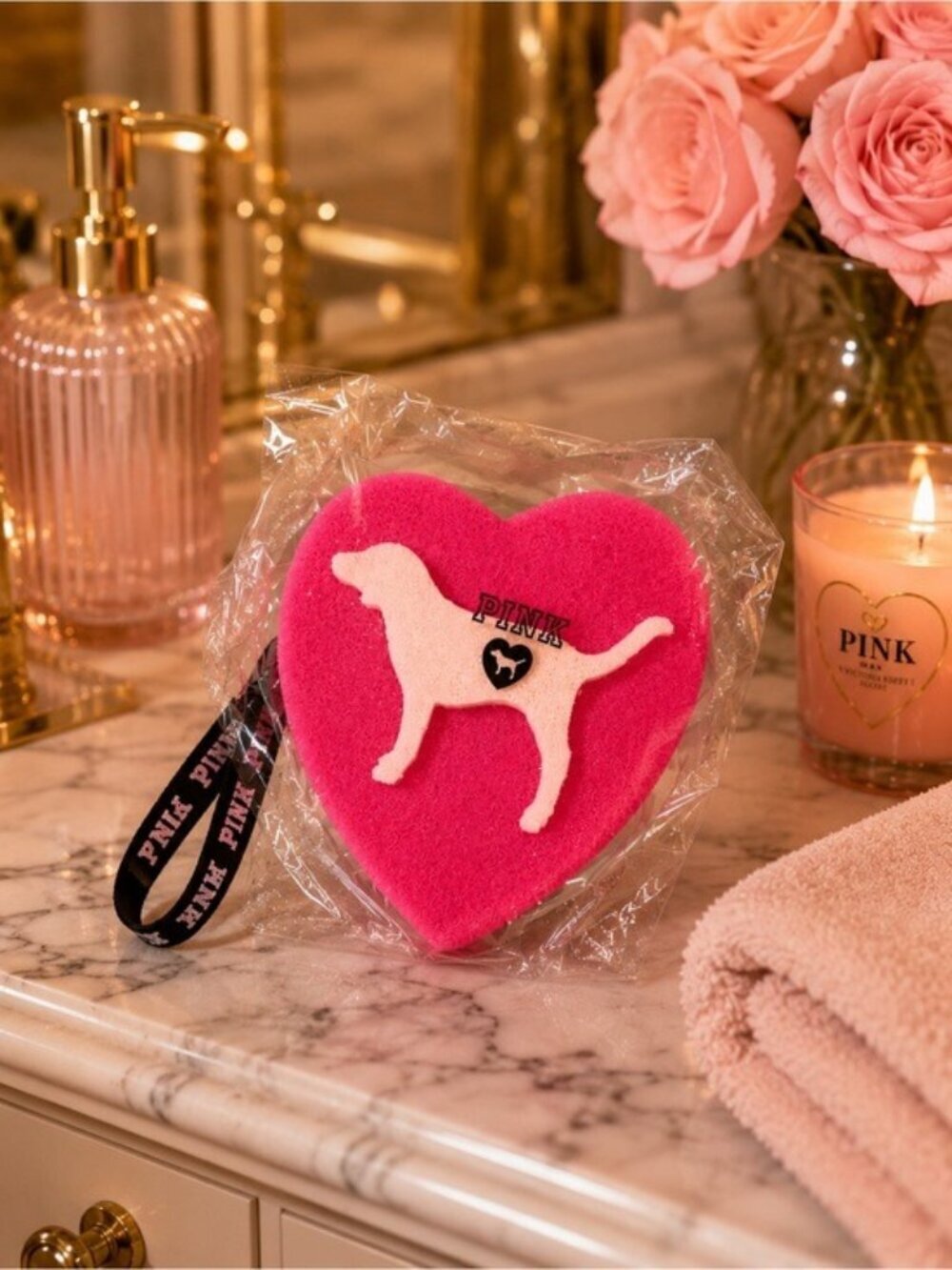PINK Victoria’s Secret Heart Shower Sponge Loofah Bath Accessory New